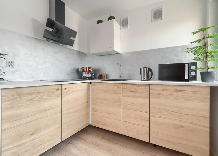 Kamienica Centrum 16 *