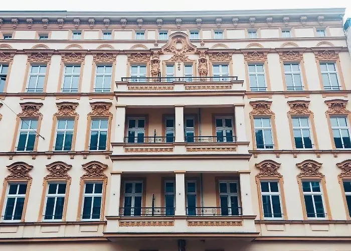 Kamienica Centrum 16 *